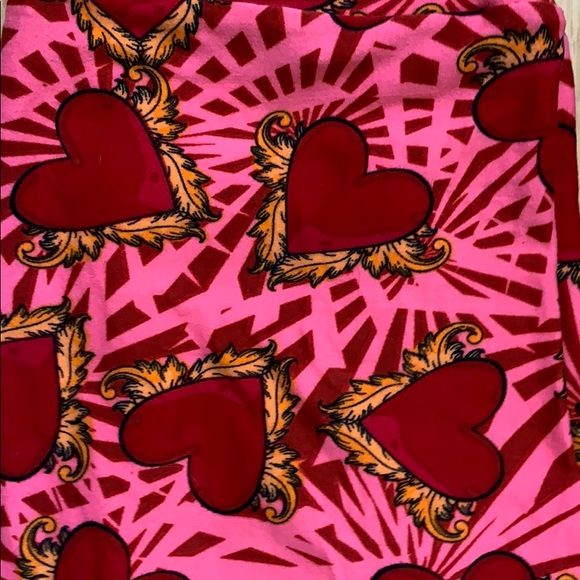 LULAROE | Soft Heart Printed Leggings - Picture 2 of 6